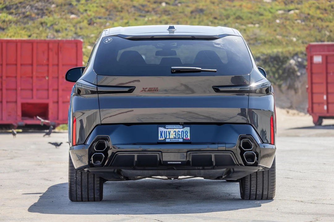 2026 BMW XM - Image 5 of 31