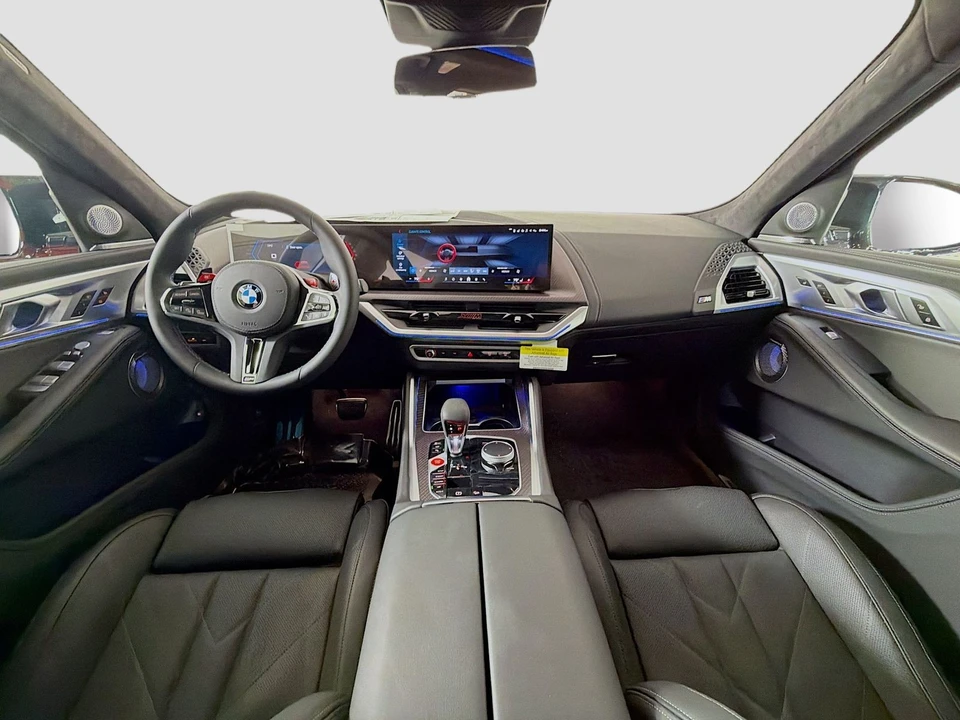 2026 BMW XM - Image 10 of 21