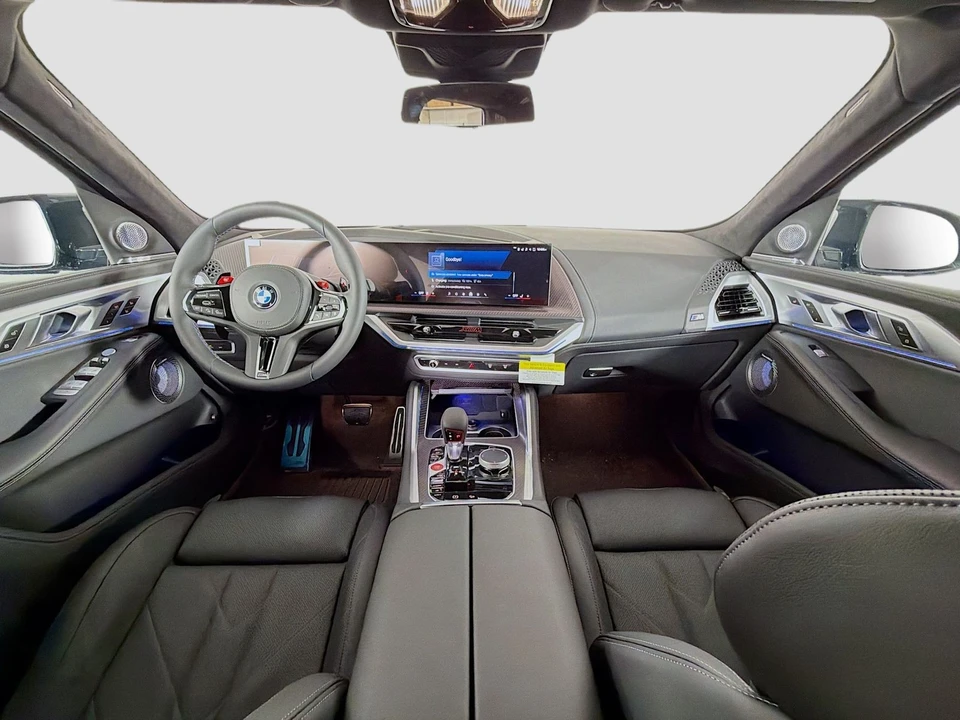 2026 BMW XM - Image 10 of 21