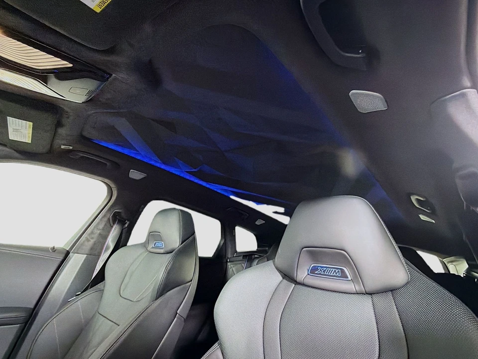 2026 BMW XM - Image 16 of 21