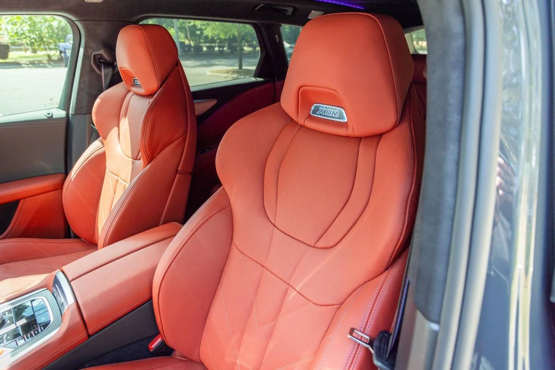 2026 BMW XM - Image 7 of 17