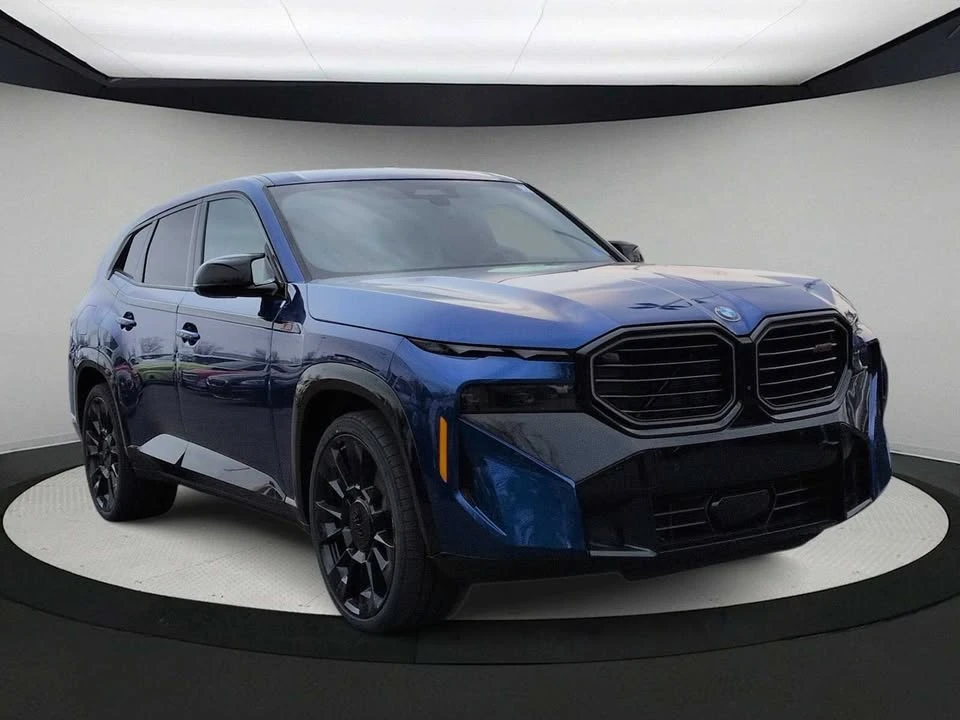 2026 BMW XM - Image 2 of 20