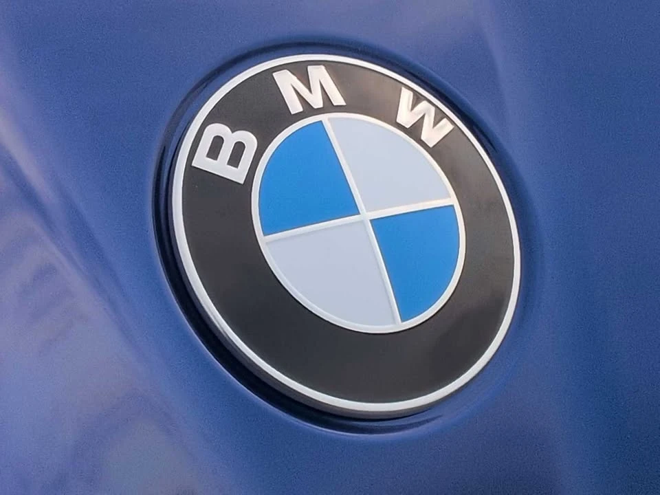 2026 BMW XM - Image 12 of 20