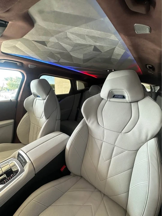 2026 BMW XM - Image 11 of 20