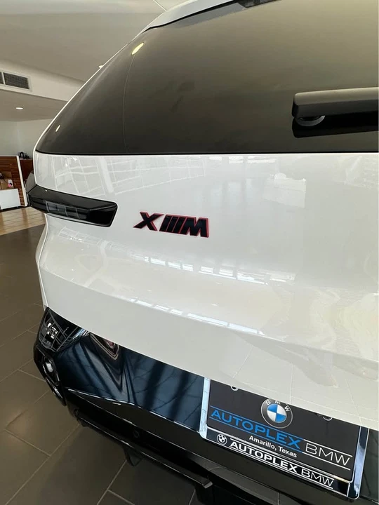 2026 BMW XM - Image 6 of 20