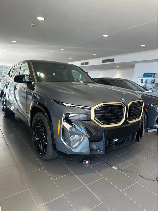 2026 BMW XM - Image 3 of 7