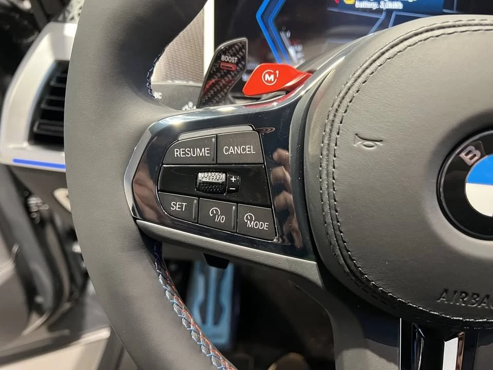 2026 BMW XM - Image 11 of 20
