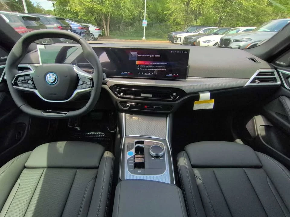 2026 BMW G26 i4 - Image 17 of 20