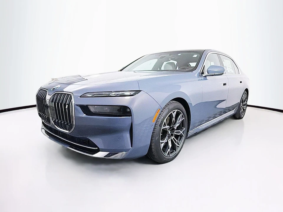 2026 BMW G70 7 Series - Image 4 of 21