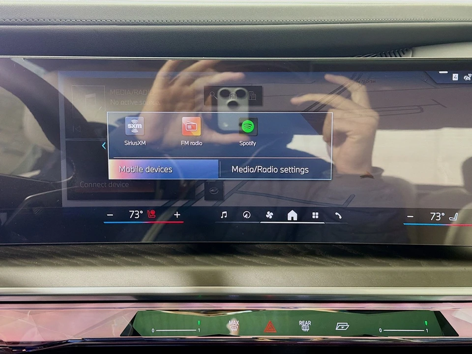 2026 BMW G70 7 Series - Image 17 of 21