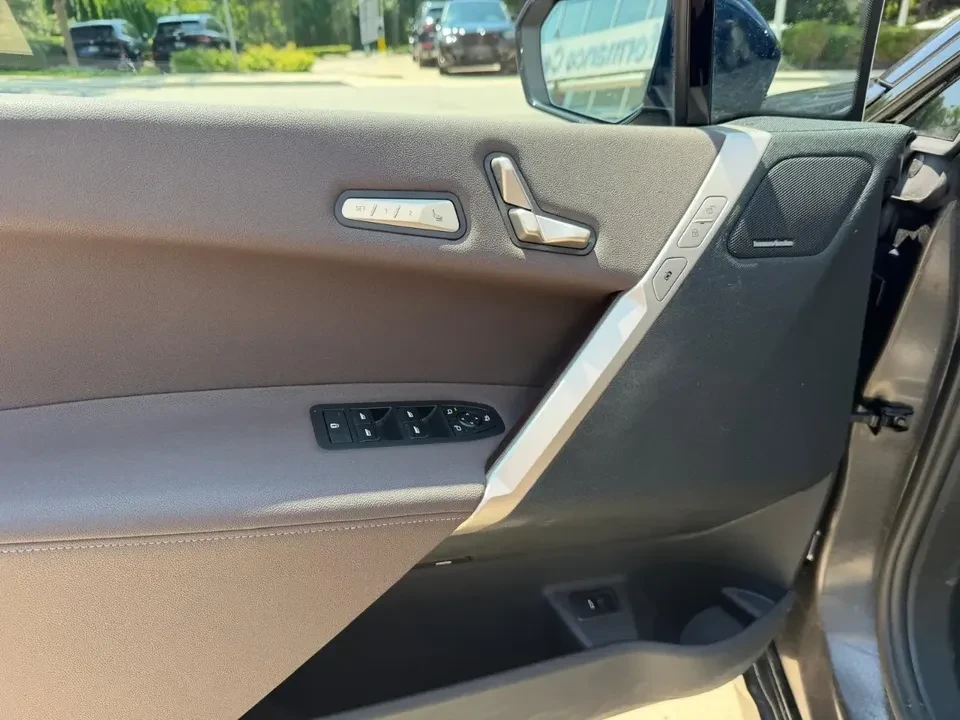 2026 BMW I20 iX - Image 14 of 17