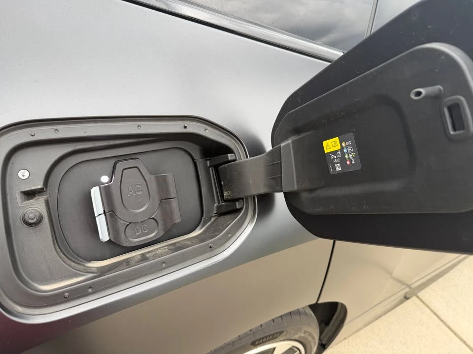 2026 BMW iX - Image 19 of 20