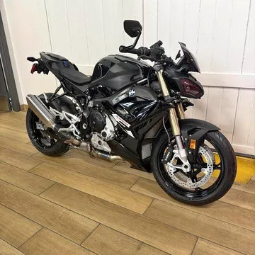 2026 BMW S1000R Demo
