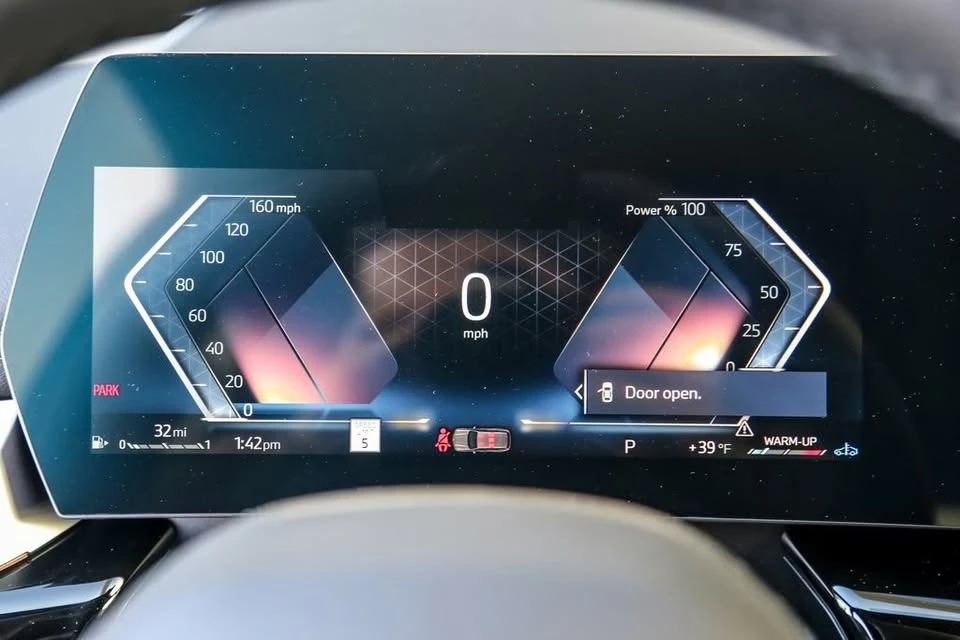 2026 BMW U11/U12 X1 - Image 10 of 16