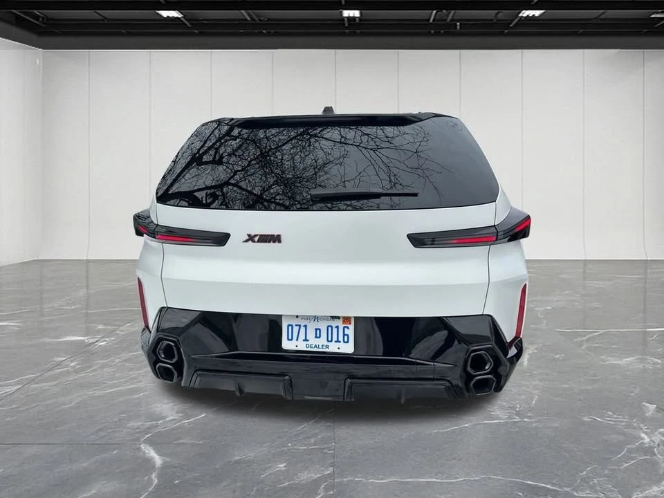 2026 BMW XM - Image 7 of 20