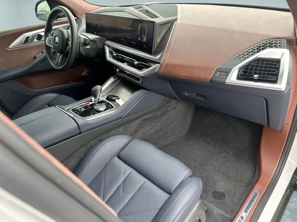 2026 BMW XM - Image 6 of 20