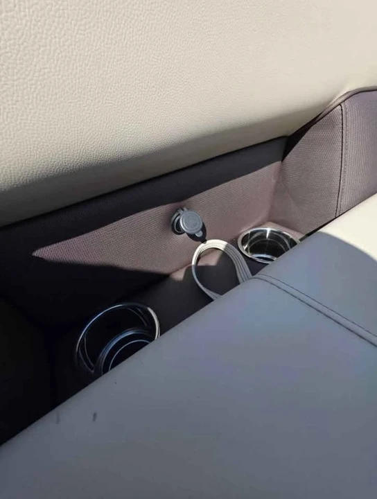 2026 Bentley - Image 18 of 20