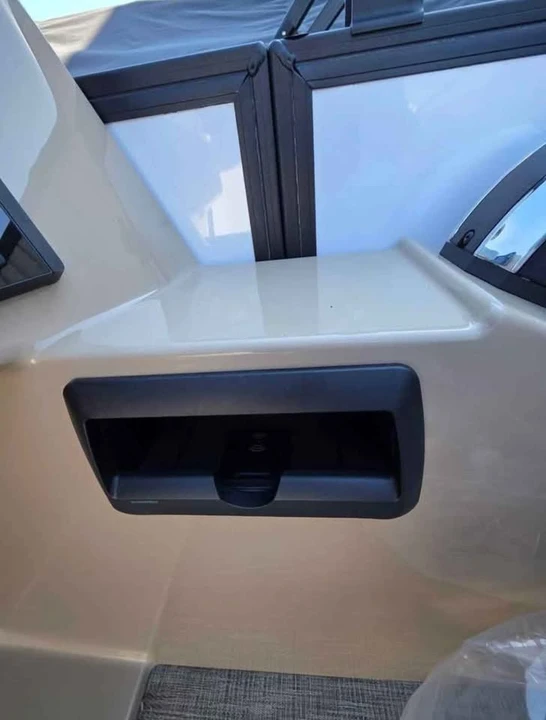 2026 Bentley - Image 17 of 20