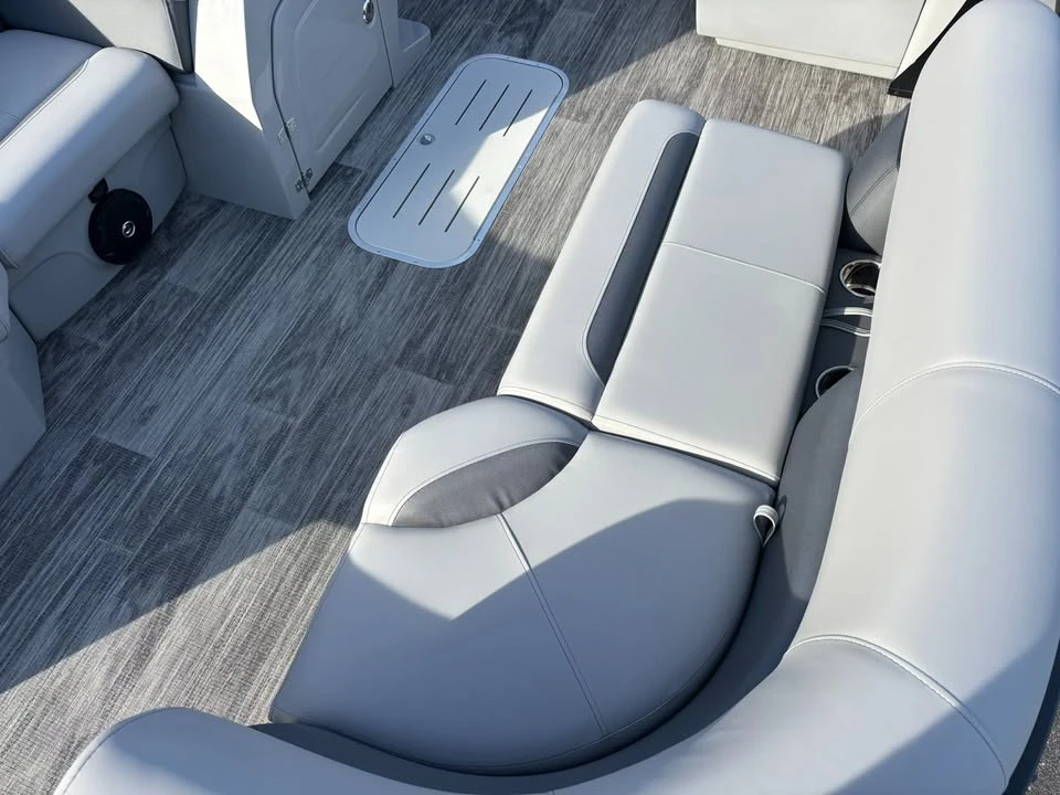 2026 Bentley - Image 13 of 20