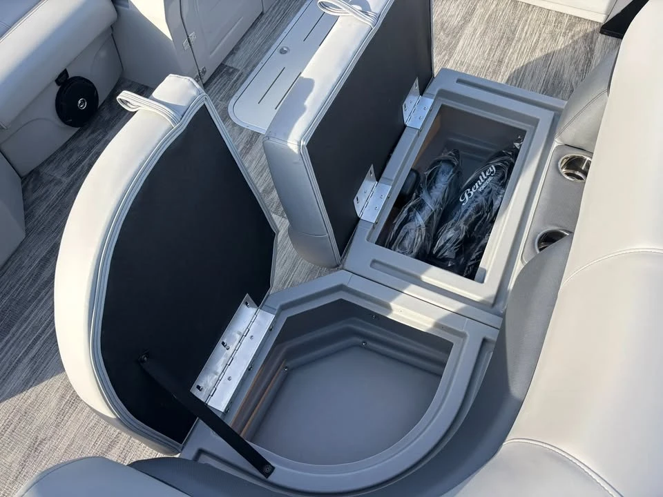 2026 Bentley - Image 14 of 20