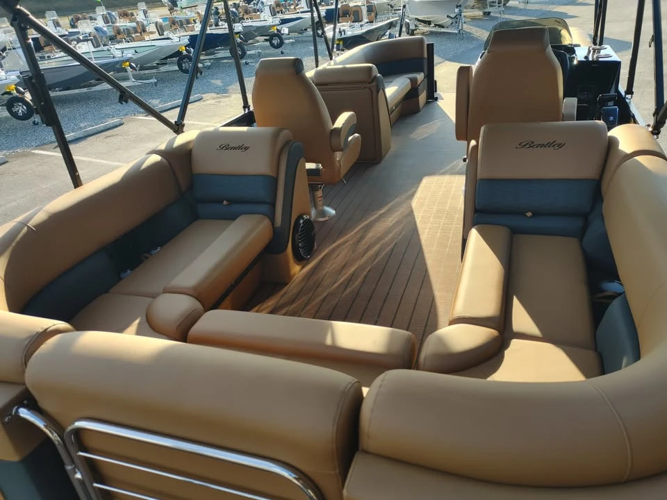 2026 Bentley - Image 7 of 11