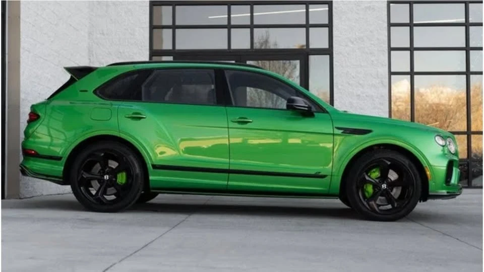2026 Bentley Bentayga - Image 3 of 12