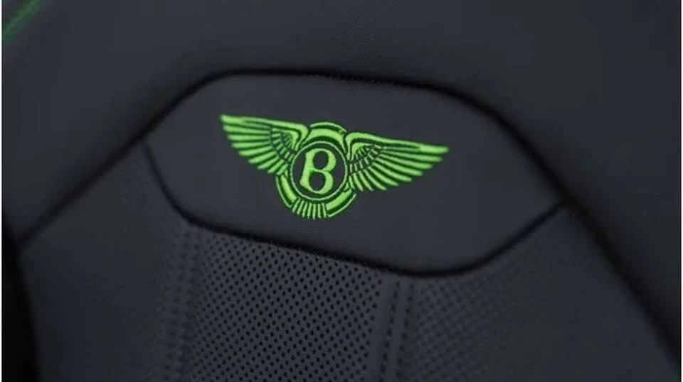 2026 Bentley Bentayga - Image 11 of 12
