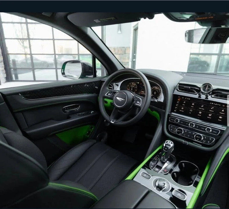 2026 Bentley Bentayga - Image 12 of 12
