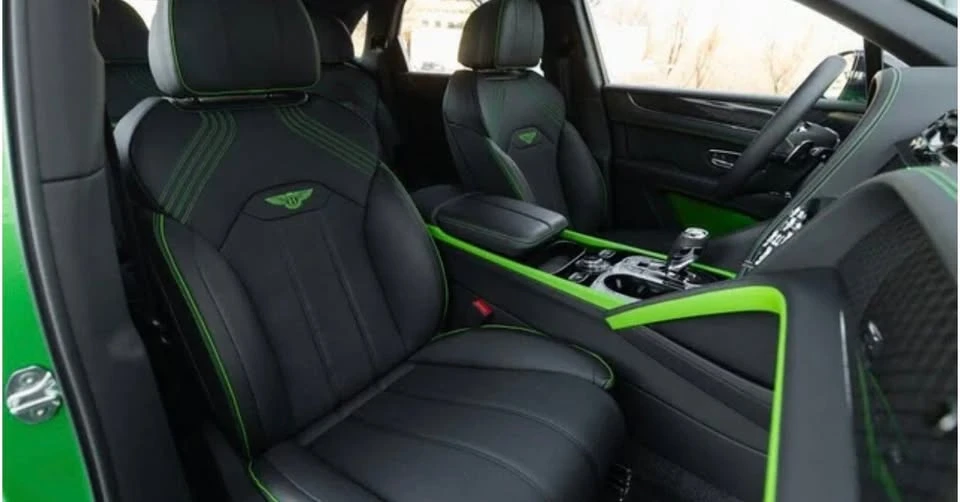 2026 Bentley Bentayga - Image 7 of 12