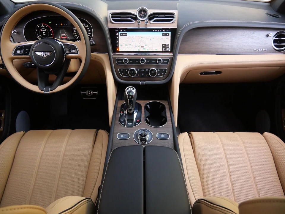 2026 Bentley Bentayga - Image 4 of 27