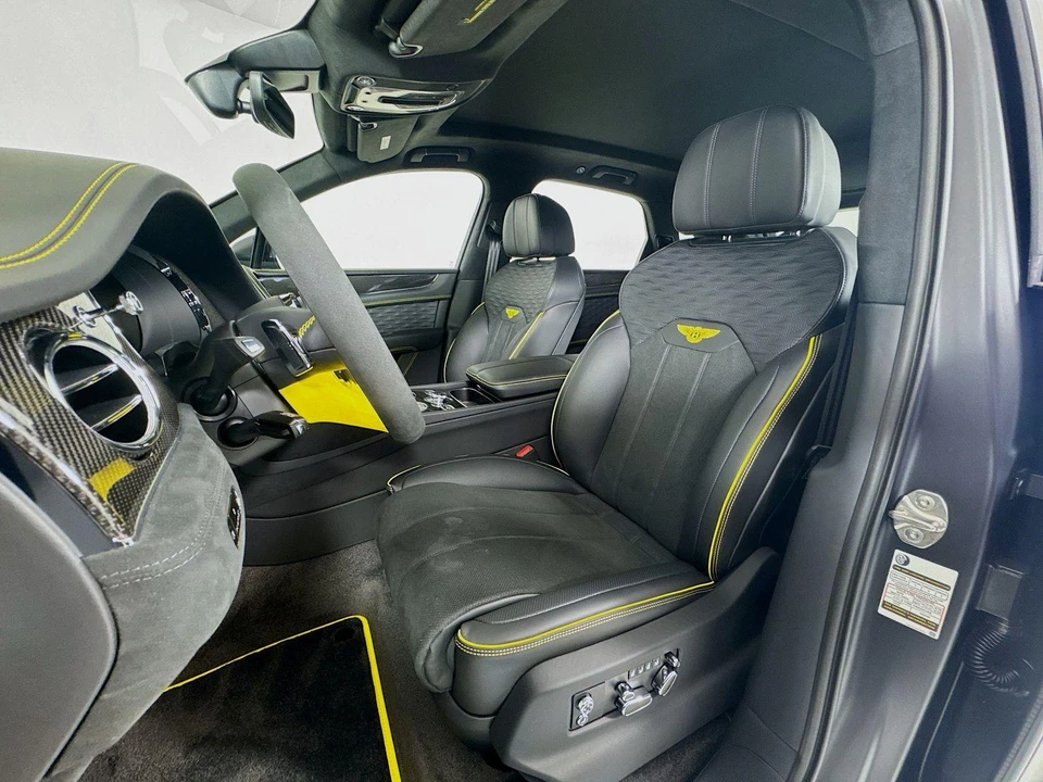 2026 Bentley Bentayga - Image 20 of 30