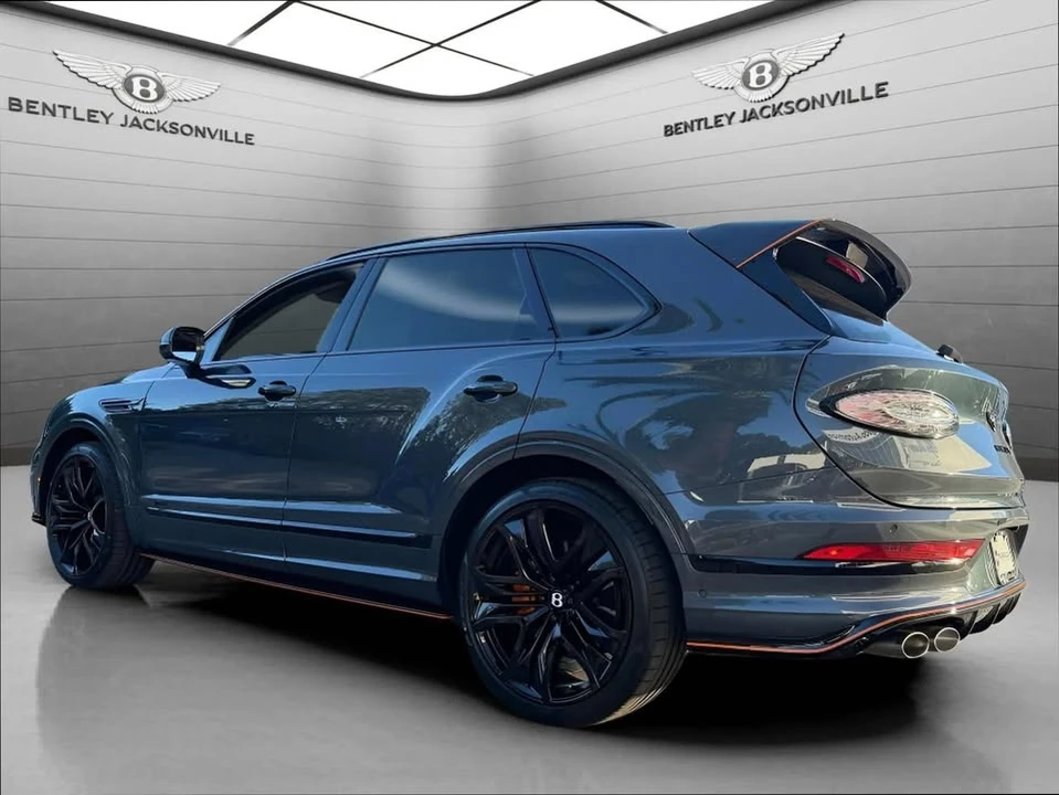 2026 Bentley Bentayga Speed - Image 11 of 19