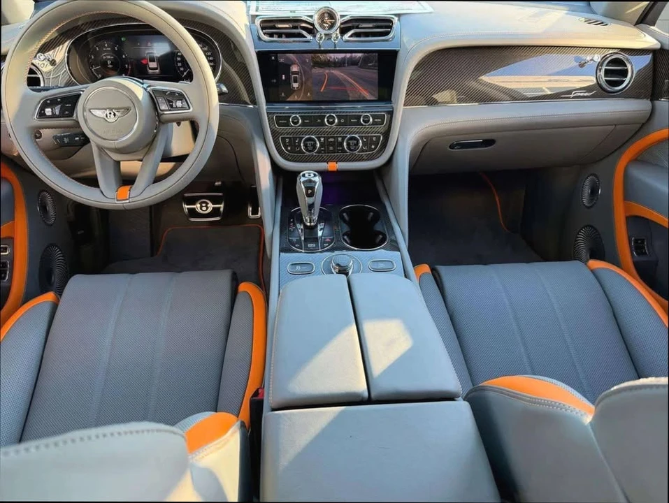 2026 Bentley Bentayga Speed - Image 4 of 19