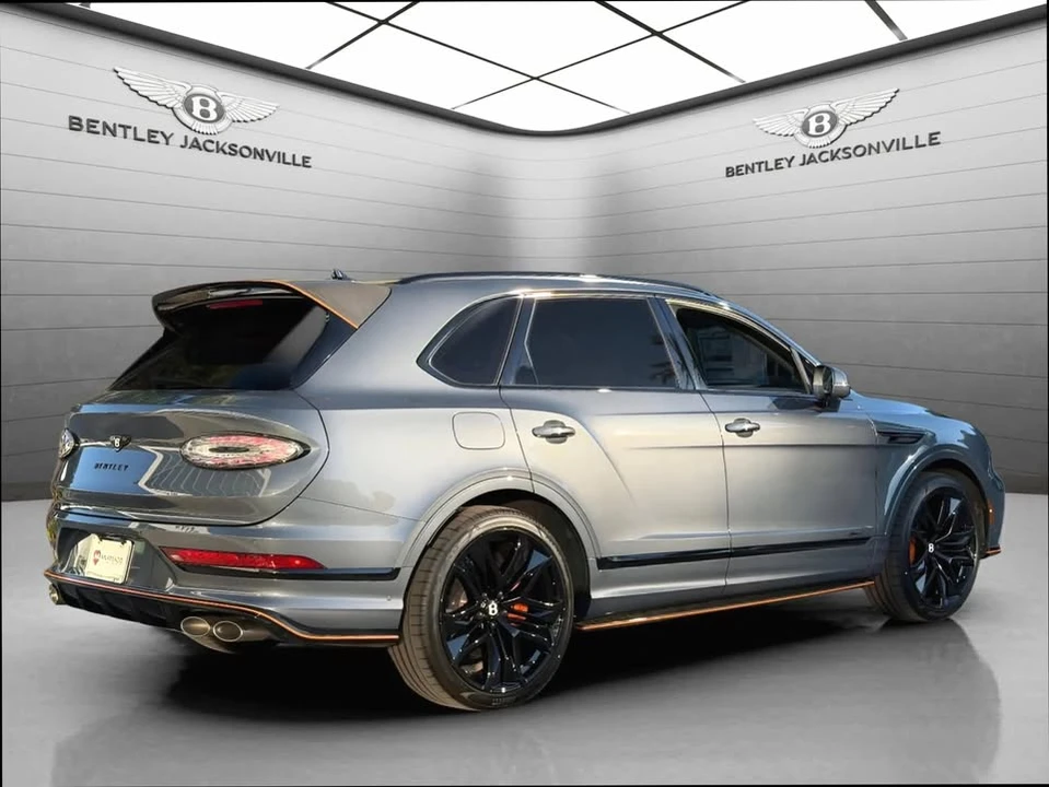 2026 Bentley Bentayga Speed - Image 16 of 19