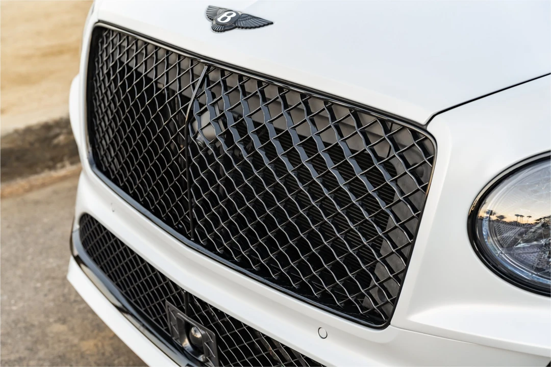 2026 Bentley Bentayga Speed - Image 21 of 31