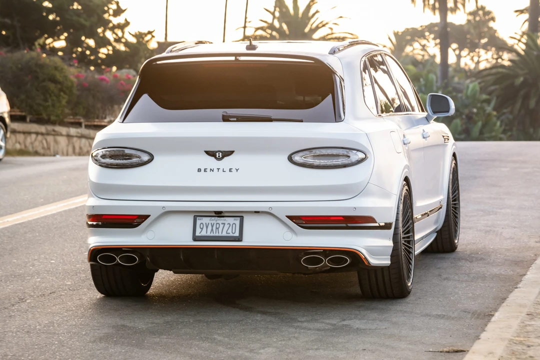 2026 Bentley Bentayga Speed - Image 7 of 31