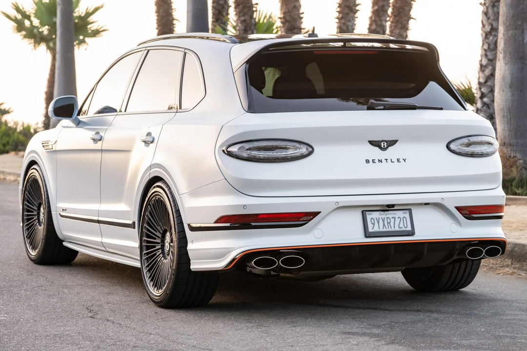 2026 Bentley Bentayga Speed - Image 9 of 31