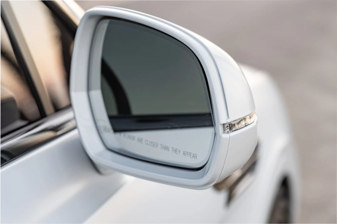2026 Bentley Bentayga Speed - Image 29 of 31