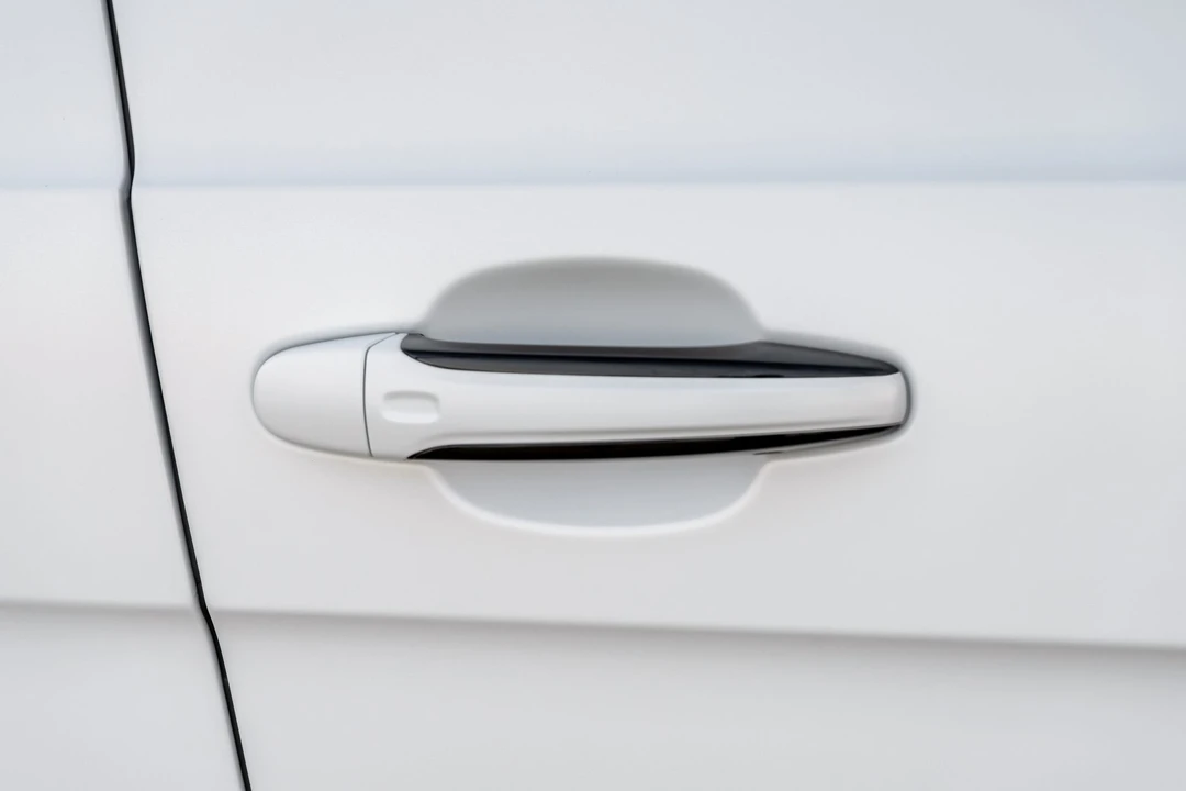 2026 Bentley Bentayga Speed - Image 31 of 31