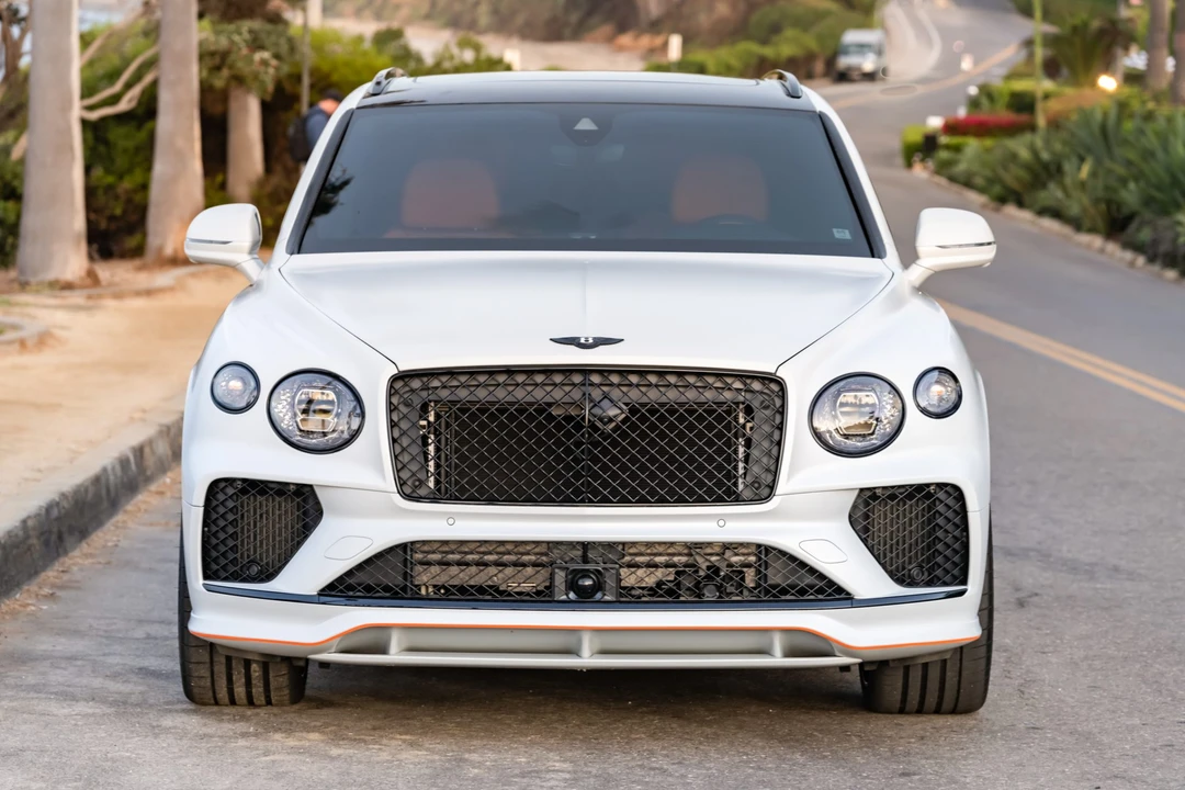 2026 Bentley Bentayga Speed - Image 4 of 31