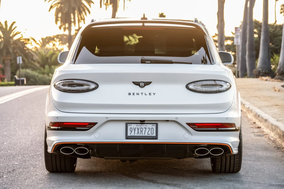 2026 Bentley Bentayga Speed - Image 8 of 31