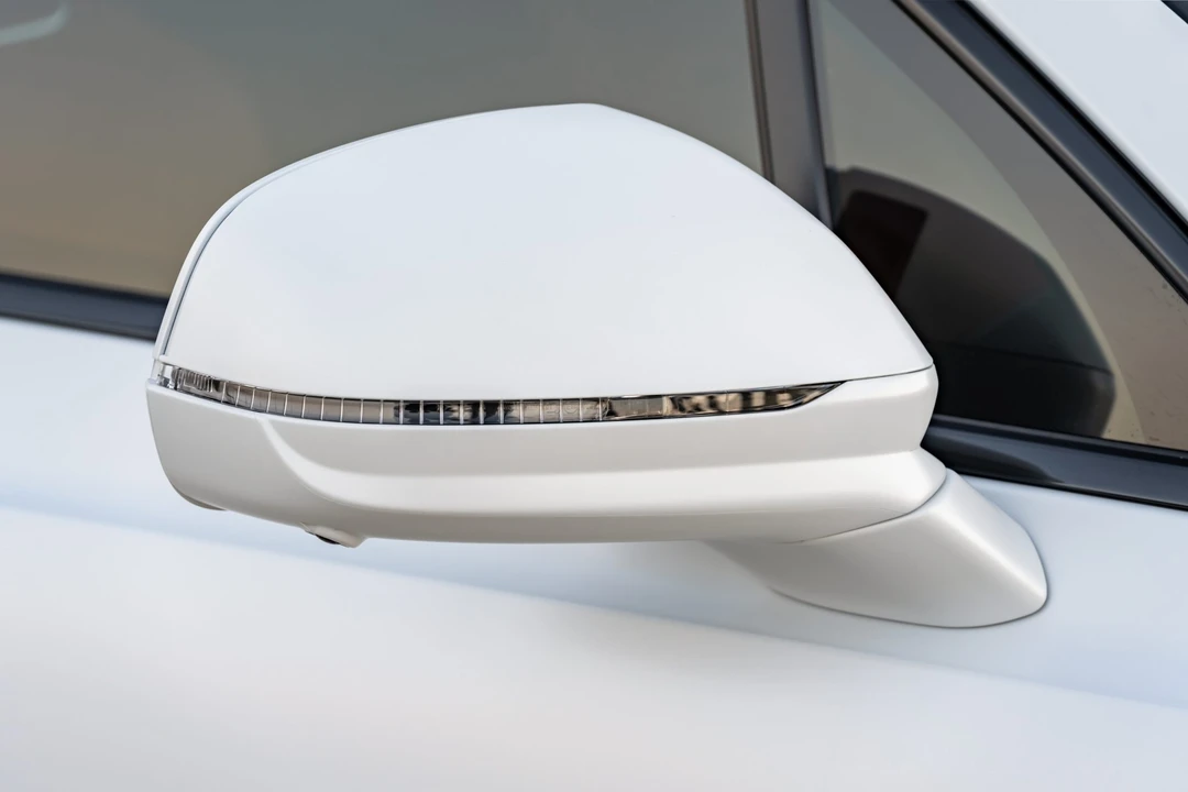2026 Bentley Bentayga Speed - Image 30 of 31