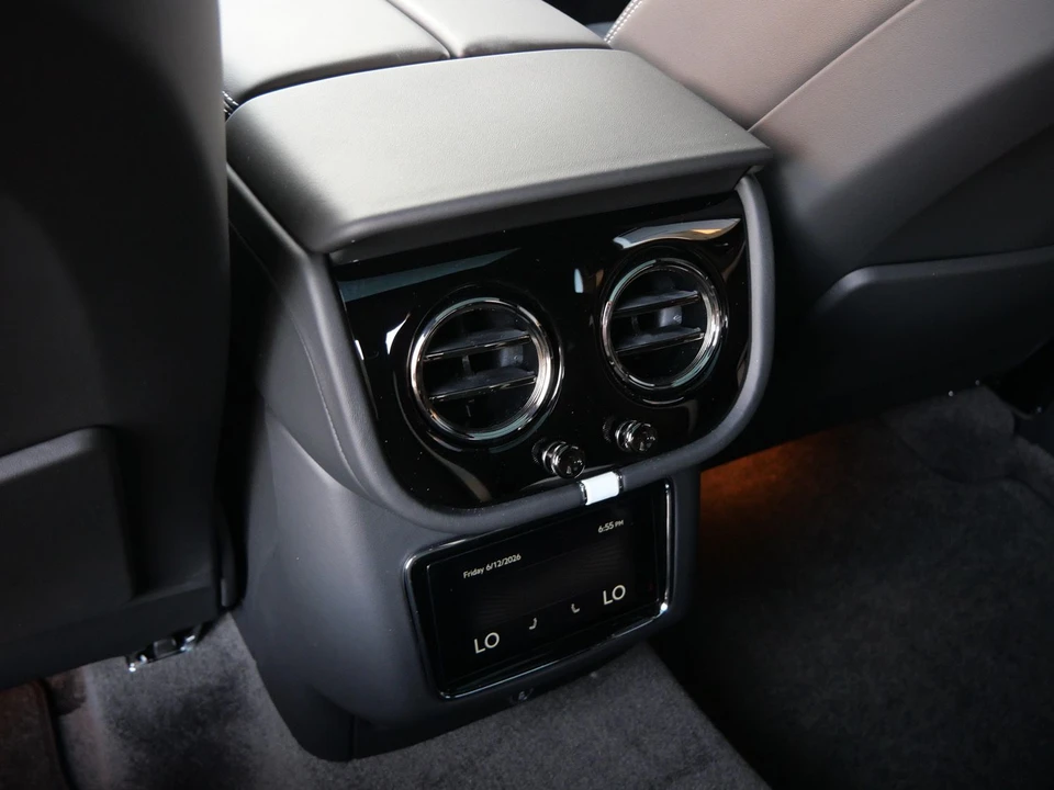 2026 Bentley Bentayga Speed - Image 23 of 28