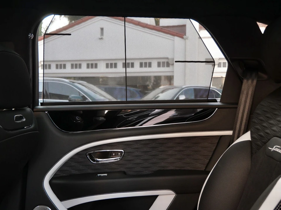 2026 Bentley Bentayga Speed - Image 22 of 28