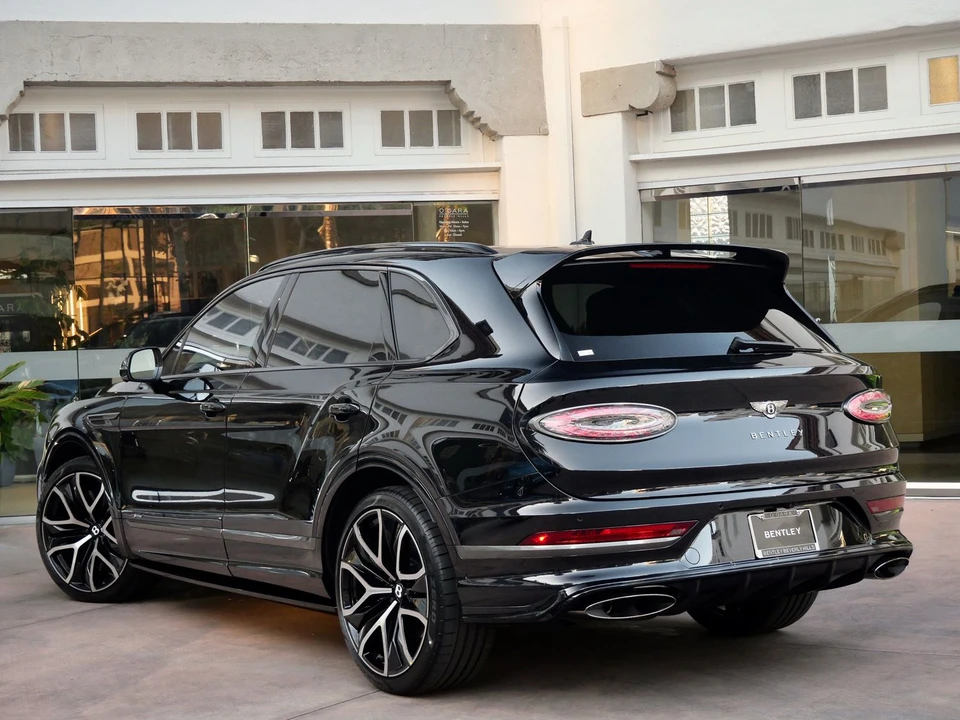 2026 Bentley Bentayga Speed - Image 3 of 28