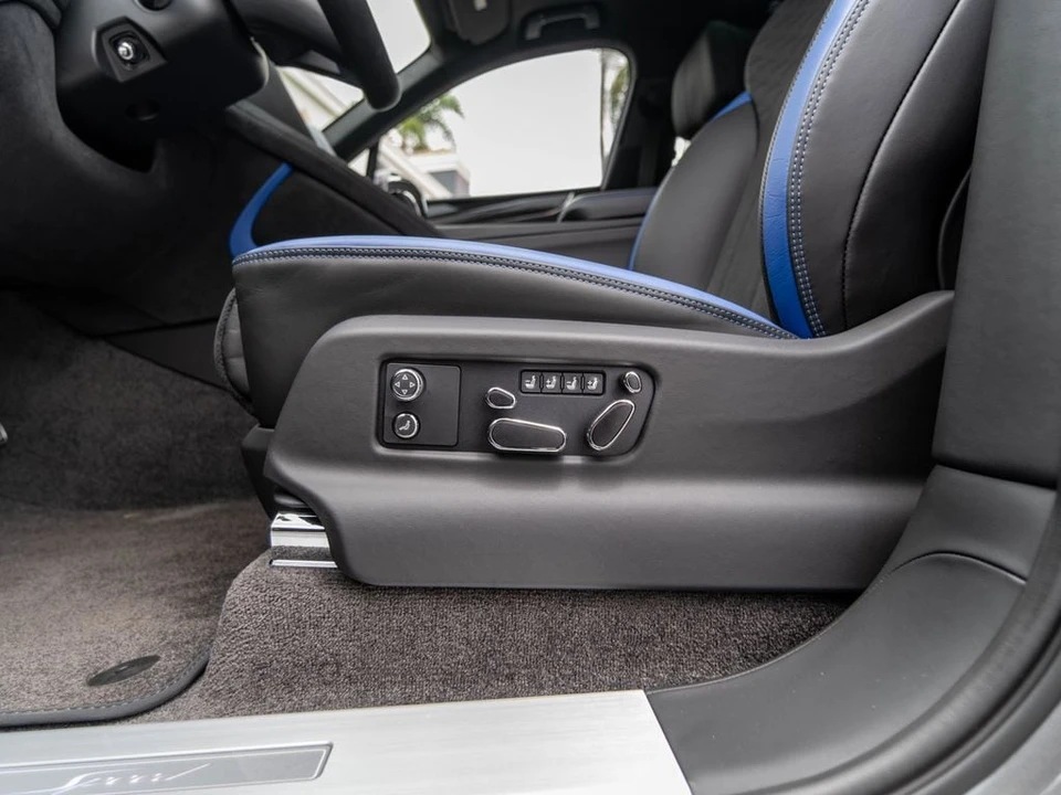 2026 Bentley Bentayga Speed - Image 15 of 31