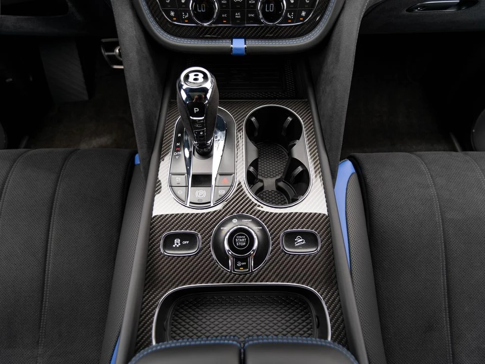 2026 Bentley Bentayga Speed - Image 26 of 31