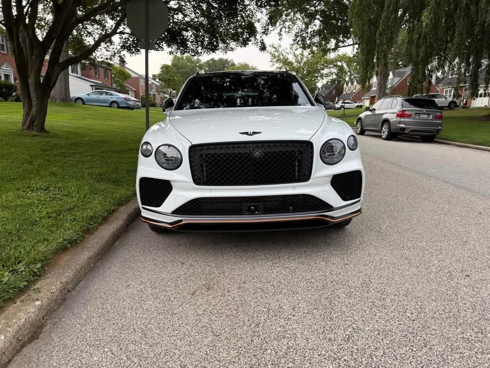 2026 Bentley Bentayga Speed - Image 2 of 20