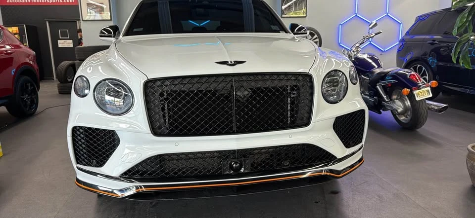 2026 Bentley Bentayga Speed - Image 14 of 20