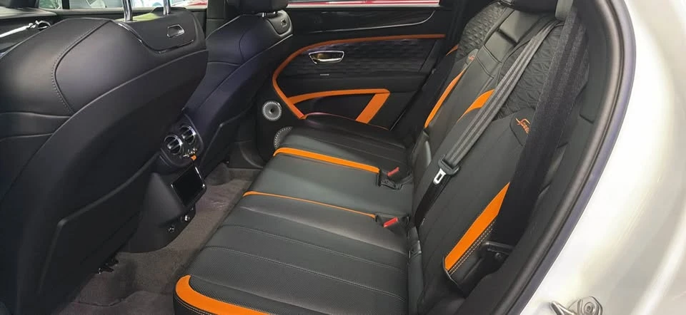 2026 Bentley Bentayga Speed - Image 18 of 20